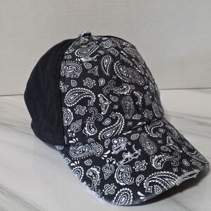 C.C. Crisscross Ponytail Access Black and White Paisley Cap, OS
